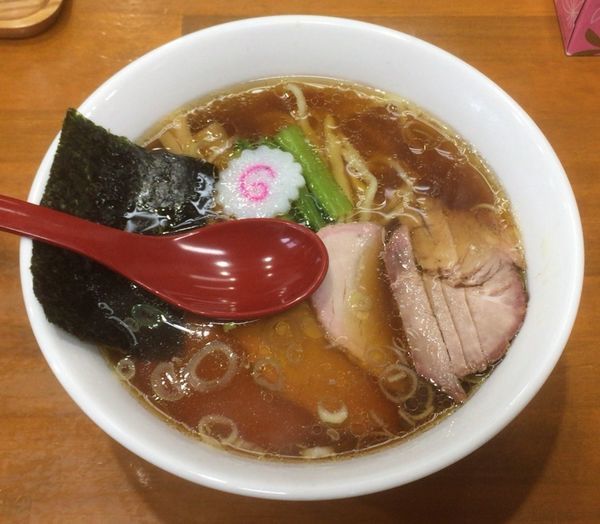 「手打ち中華そば」@とら食堂 松戸分店の写真