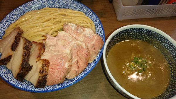 「チャーシュー極濃煮干しつけ麺(1030円)+特盛(150円)」@煮干しつけ麺 宮元の写真
