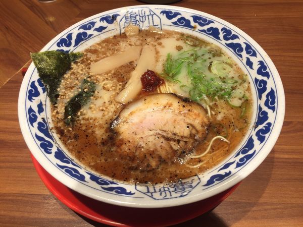「亀王らーめん昔味（650円）」@九州ラーメン亀王 堂島店の写真