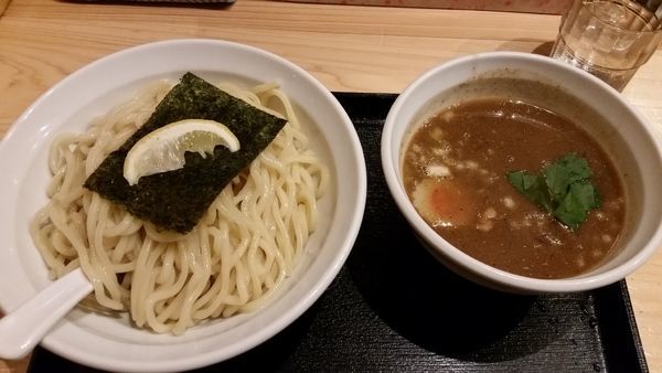 「濃厚煮干しつけ麺　850円」@つけめん 蕾 本家の写真