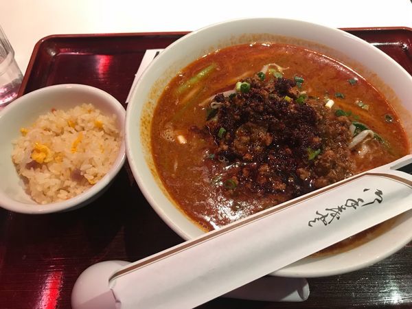 「担々麺【870円】激辛」@京華茶楼 溜池山王店の写真