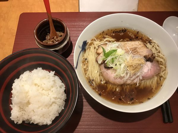 「生姜そば + ごはん大（鶏そぼろ付）」@麺 みつヰの写真