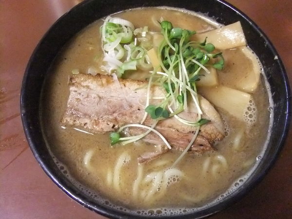 「【夜の部】ラーメン(太麺)」@ラーメン ひかりの写真