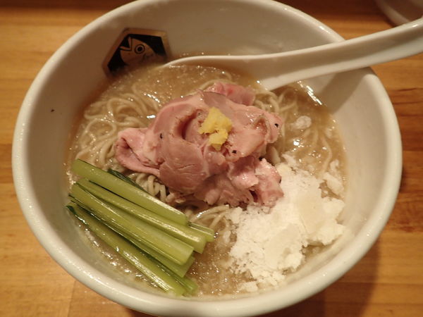 「冷やし真鯛(醤油)」@真鯛らーめん 麺魚の写真