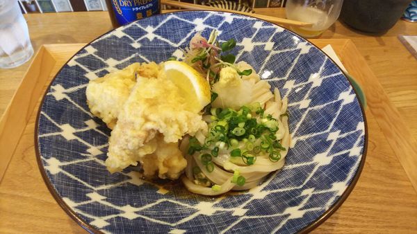 「鶏天ぶっかけ」@うどんとお酒 土麦の写真