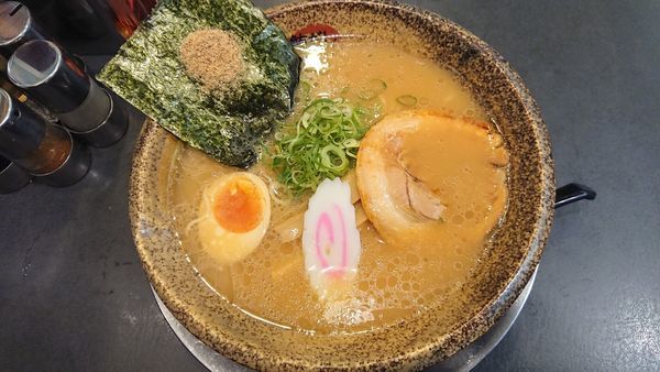 「しょうゆ豚骨」@三河開化亭 豊橋カルミア店の写真