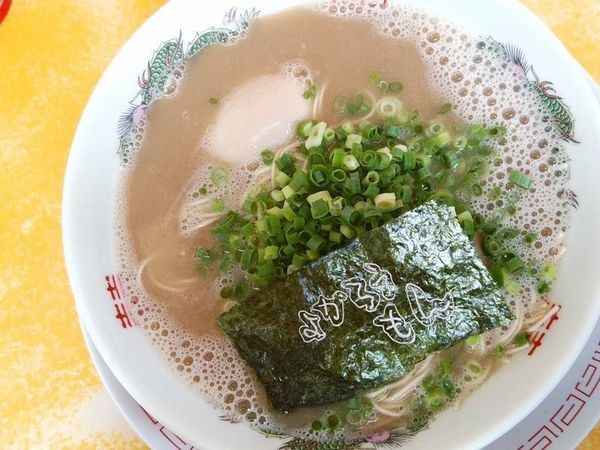 「煮たまごラーメン」@よかろうもんの写真