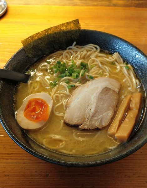 「旨塩らぁめん (大盛り)  ￥800」@らぁめん 太陽軒の写真