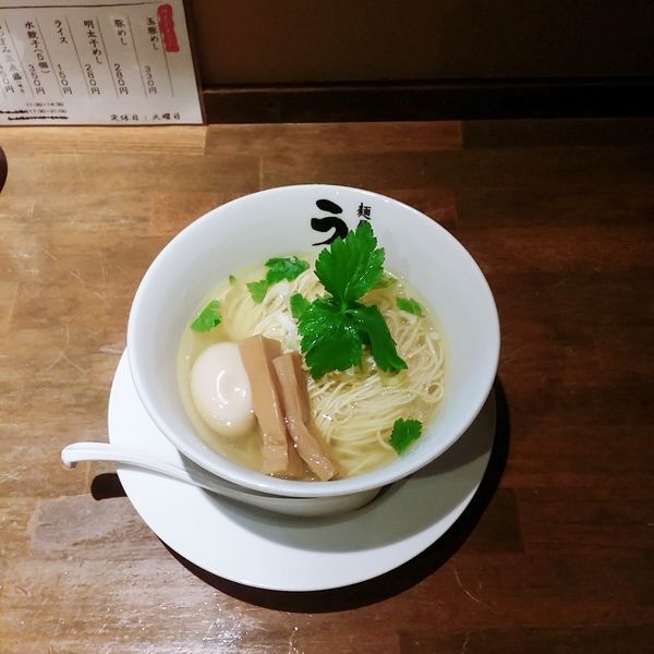 「味玉塩らーめん」@麺屋 うめはら 伊勢崎店の写真