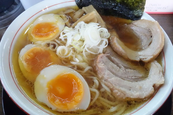 「中華そば+味玉」@麺家一芯の写真