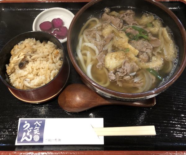 「肉うどん」@べん天うどんの写真