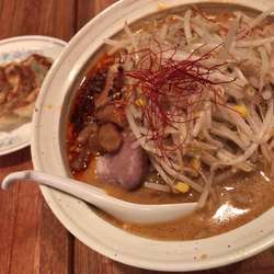 もやし味噌にんにく辛麺