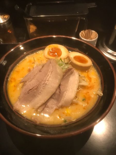 「豚白湯味噌ラーメン ＋味玉」@豚白湯味噌ラーメン 咲の写真
