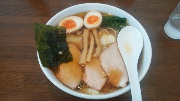 「味玉ワンタン麺」@手打中華 とら屋の写真