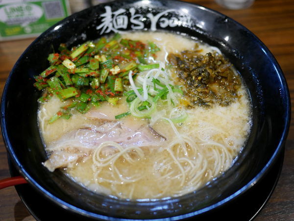 「神虎らーめん バリカタ＋脂多め」@麺’s room 神虎 肥後橋店の写真