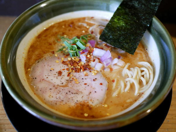 「激辛とりまみれ」@らーめん タンポポの写真