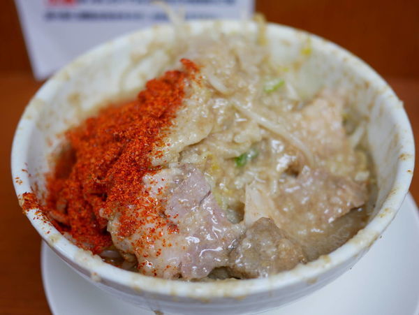 「ラーメン ヤサイ増し＋脂マシマシ＋唐辛子トリプル」@麺や 希 御徒町店の写真