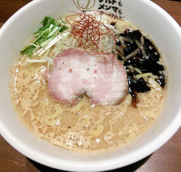 「味噌らーめん　８６０円」@ナルトもメンマもないけれど。の写真