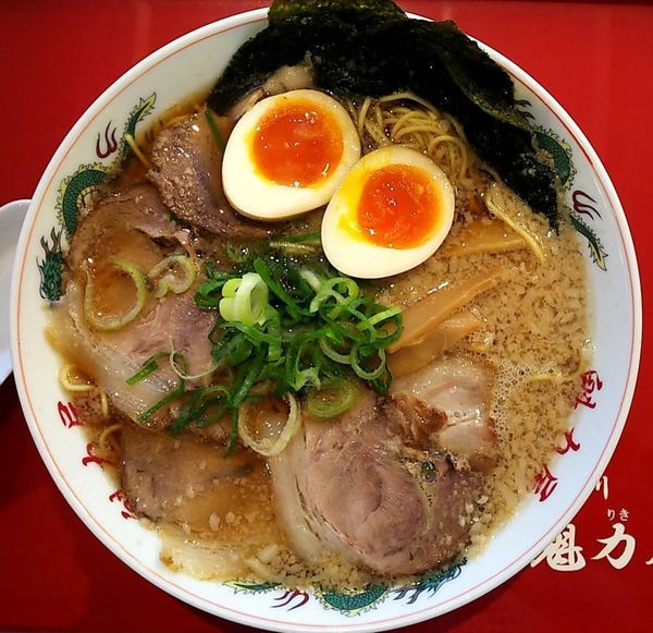 「特製醤油厳選全部のせラーメン(大盛り)」@ラーメン魁力屋 イオンモール浦和美園店の写真