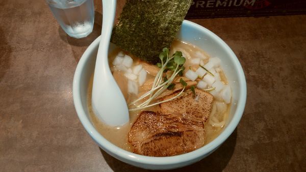 「ホタテ69らーめん+味玉」@NOODLE SOUNDSの写真