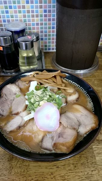 「濃厚煮干チャーシュー麺」@中華蕎麦 丸め 東久留米店の写真