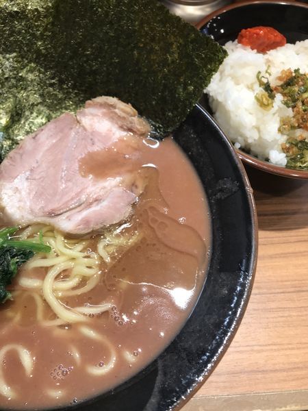 「ラーメン」@横浜家系らーめん 輝道家の写真