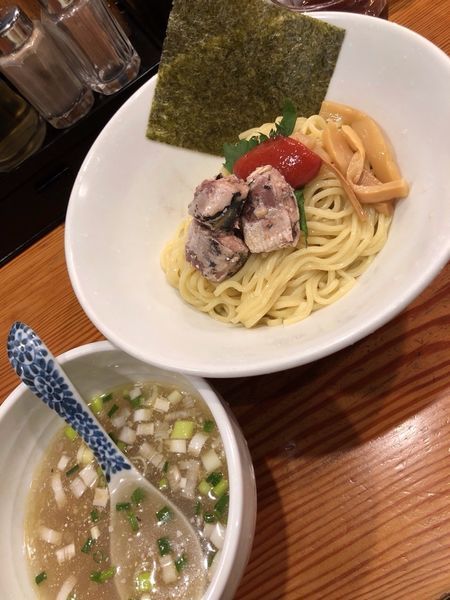 「【6月限定】とろイワシの冷やし塩つけそば960円」@らぁ麺屋 つなぎの写真