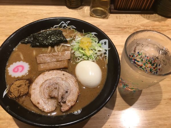 「半熟味玉そば1000円」@中華蕎麦 とみ田の写真