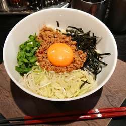 台湾まぜそば（ミニスープ、追い飯付）　780円