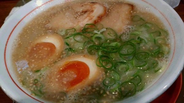 「味玉ラーメン730円」@九州ラーメン 片岡製作所の写真