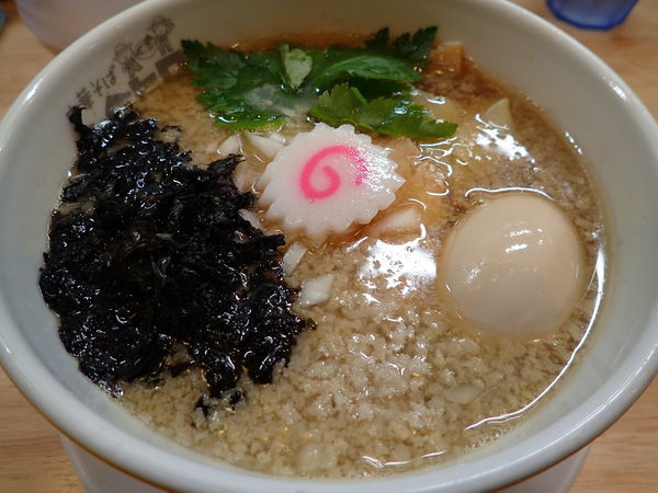 「煮干味玉そば・背脂多め」@中華そば ムタヒロ 錦糸町店の写真