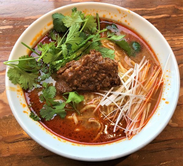 パクチー担々麺