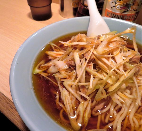 「ネギチャーシューメン（ランチ650円）＋一番搾り」@らーめん 田丸の写真