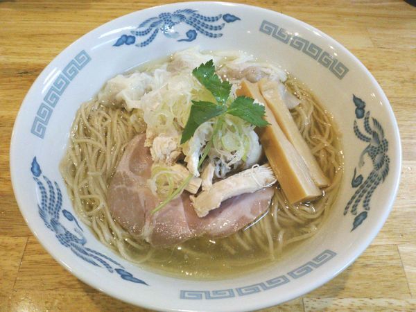 「【限定】鶏と水と雲呑と ￥850」@寿製麺よしかわ 坂戸店の写真