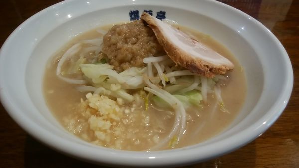 「爆麺小・野菜少なめ(700円)」@爆麺亭 所沢店の写真