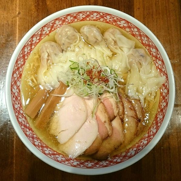「特製チャーシューワンタン麺(白だし)」@支那そば しんばの写真