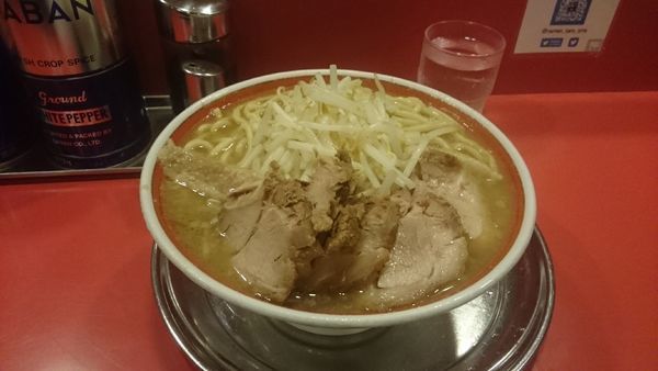 「大豚・柔らかめ(アブラ塊)￥９５０」@ラーメンタロー 大森の陣の写真