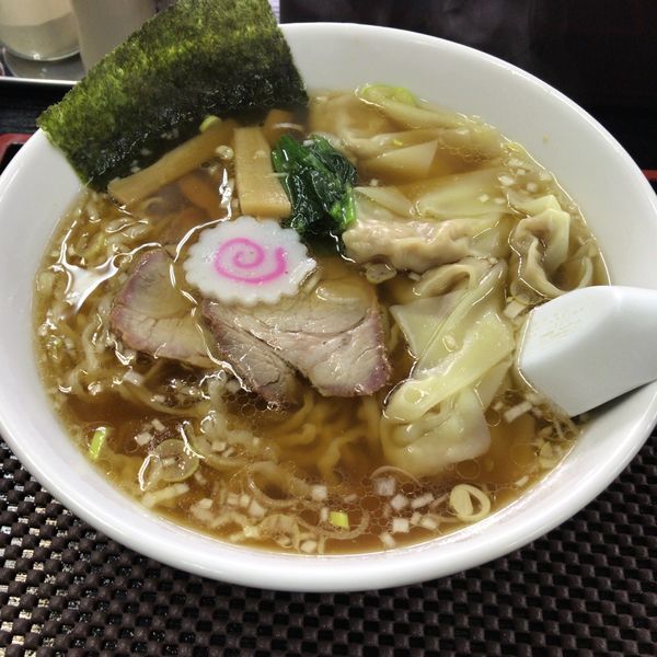 「ワンタン麺 800円」@手打中華もめんの写真