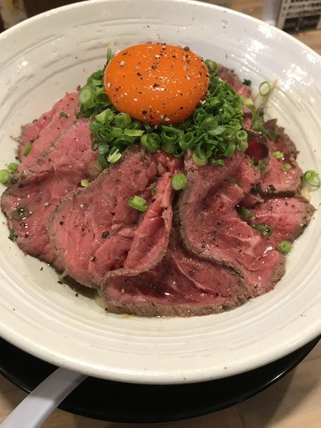 「ローストビーフまぜそば」@麺屋 LUCK PLUCKの写真