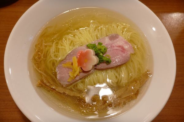 「鯛塩そば¥800／鯛茶漬け～本格胡麻鯛茶漬け～¥350」@鯛塩そば 灯花 本店の写真