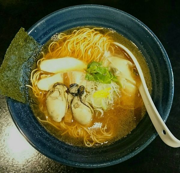 「牡蠣ラーメン」@Tonariの写真