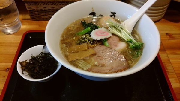 「スペシャルラーメン中盛り」@魚介醤油らーめん 和屋の写真