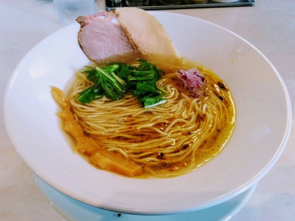 「塩そば 780円＋ローストポーク丼（小）300円」@noodle kitchen KYOの写真