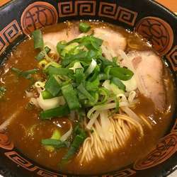 カレーラーメン 830円