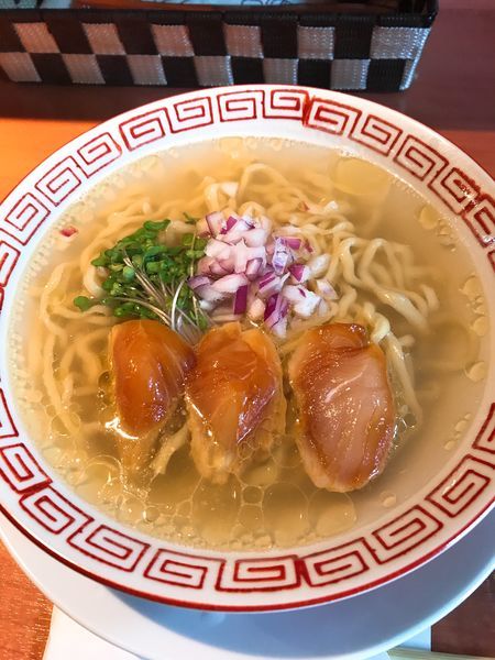 「カメノテ煮干しラーメン温」@食堂酒場 Graciaの写真