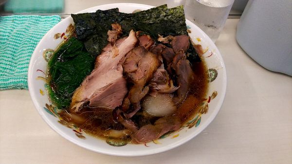 「チャーシュー麺硬め+チャーシュー100+のり50」@青島食堂 秋葉原店の写真
