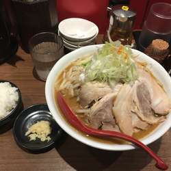 濃厚味噌ラーメン＋チャーシュー＋ご飯（無料）