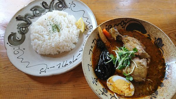 「とり　９７８円」@東京スープカレーCahaya 総本店の写真