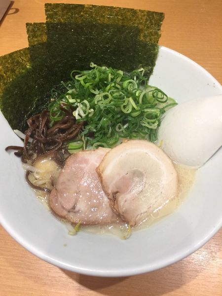 「白い方」@博多一風堂 ららぽーとTOKYO-BAY店の写真