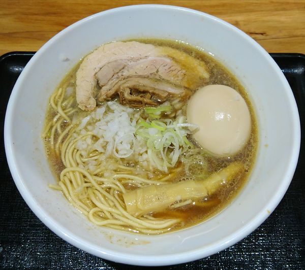 「煮干そば＋味玉」@つけめん・らーめん・煮干そば 金狼の写真